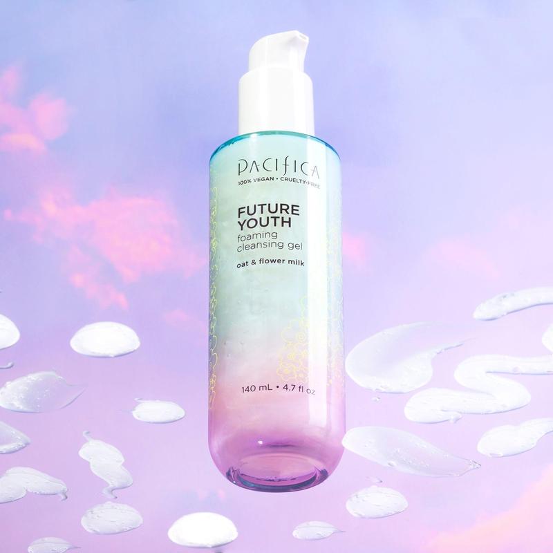 Future Youth Foaming Cleansing Gel