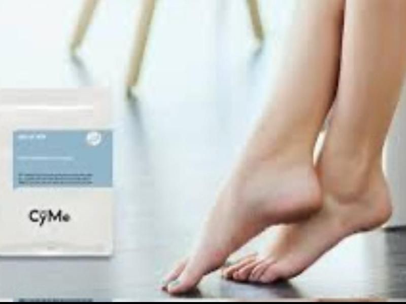 CyMe Nourishing Moisturizing Foot Mask for Dry and Rough Feet - Shea Butter and Macadamia Seed Oil Infused