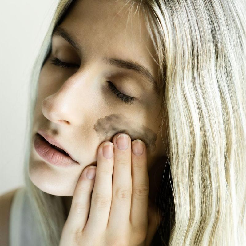 Black Tourmaline Face Primer