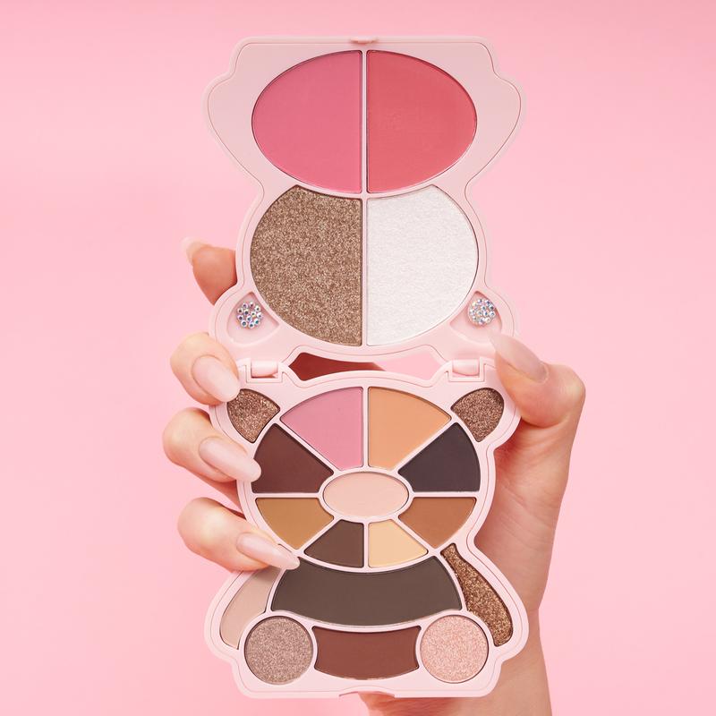 KimChi Chic Teddy Kim Palette - 21 Shimmer & Matte Pigmented Shades for a Flawless Face - Eyeshadow, Highlighters & Blushes