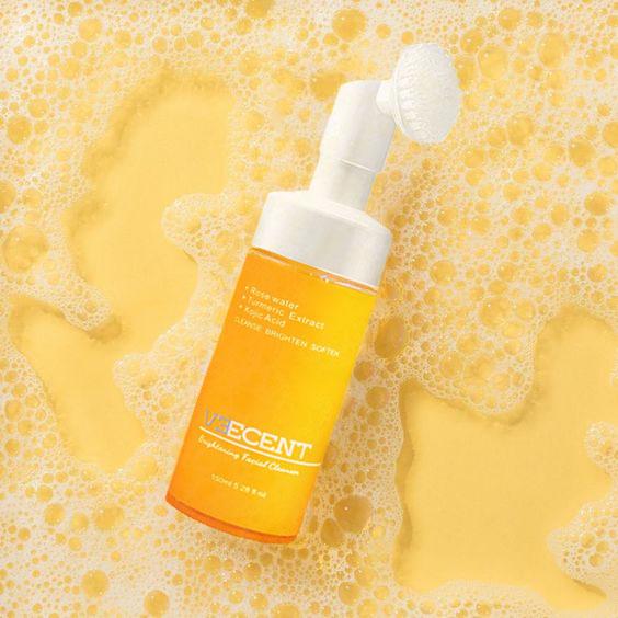 NEW - Veecent 150ml Turmeric + Kojic Acid Foaming Facial Cleanser + Silicone Brush Cleansing Skincare